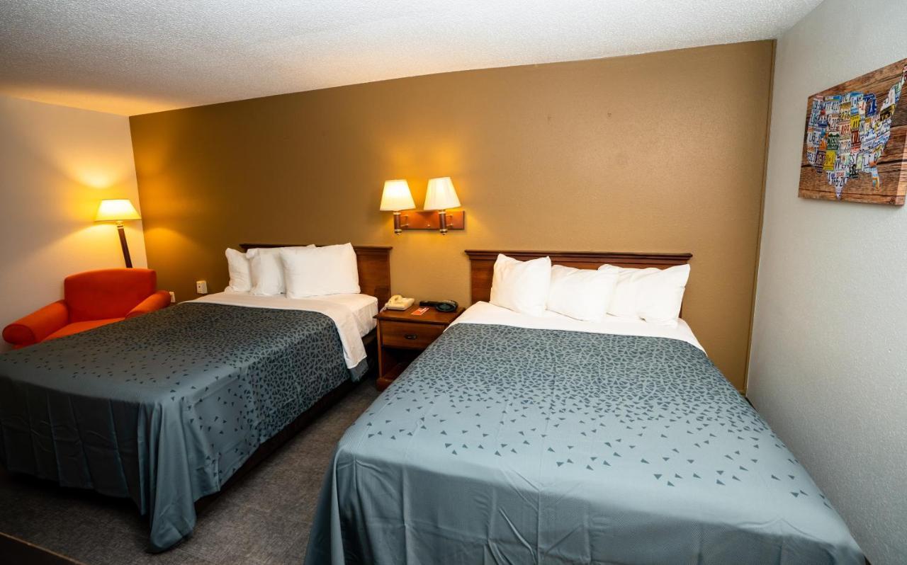 Econo Lodge Raleigh Buitenkant foto