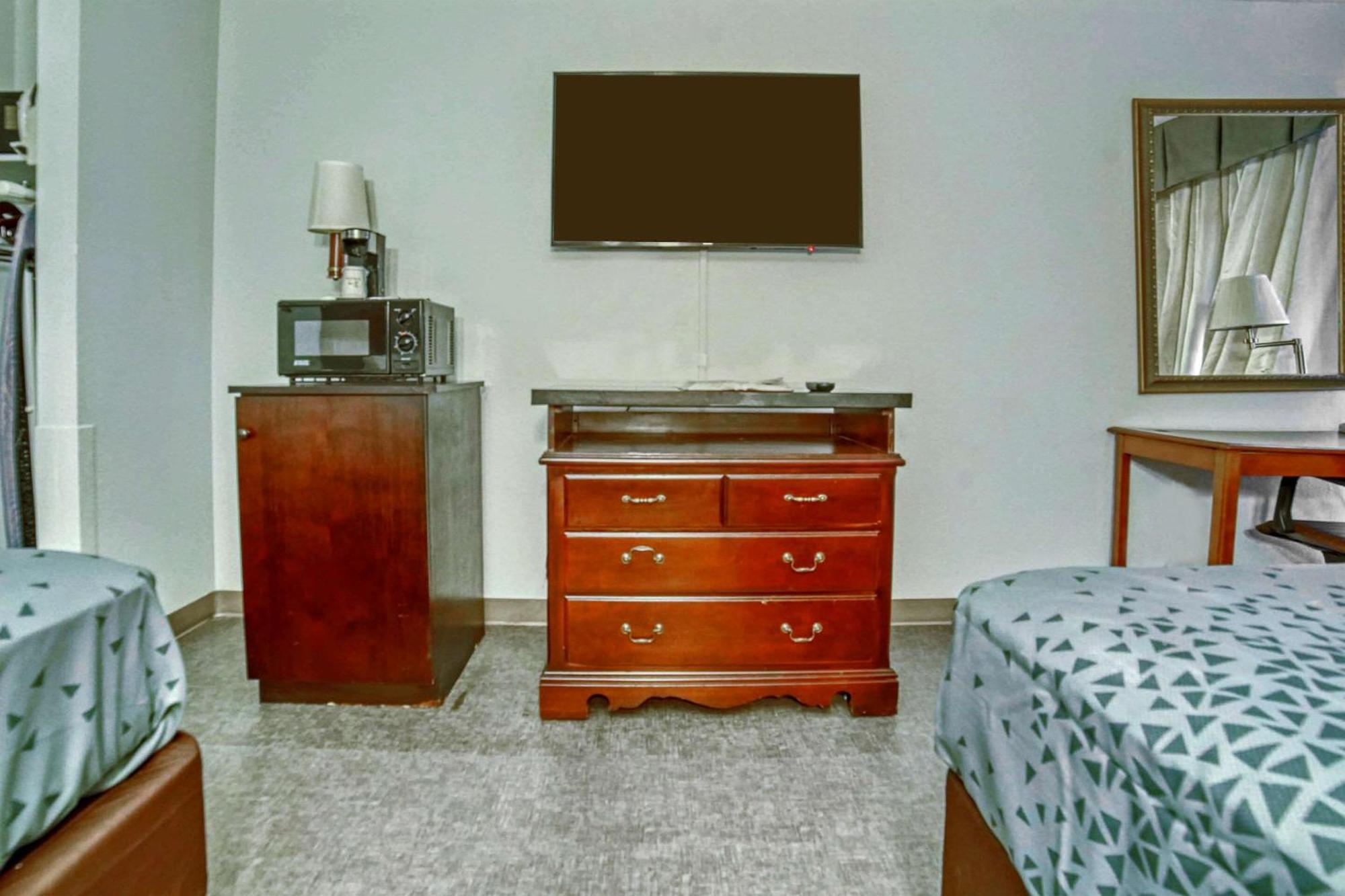 Econo Lodge Raleigh Buitenkant foto