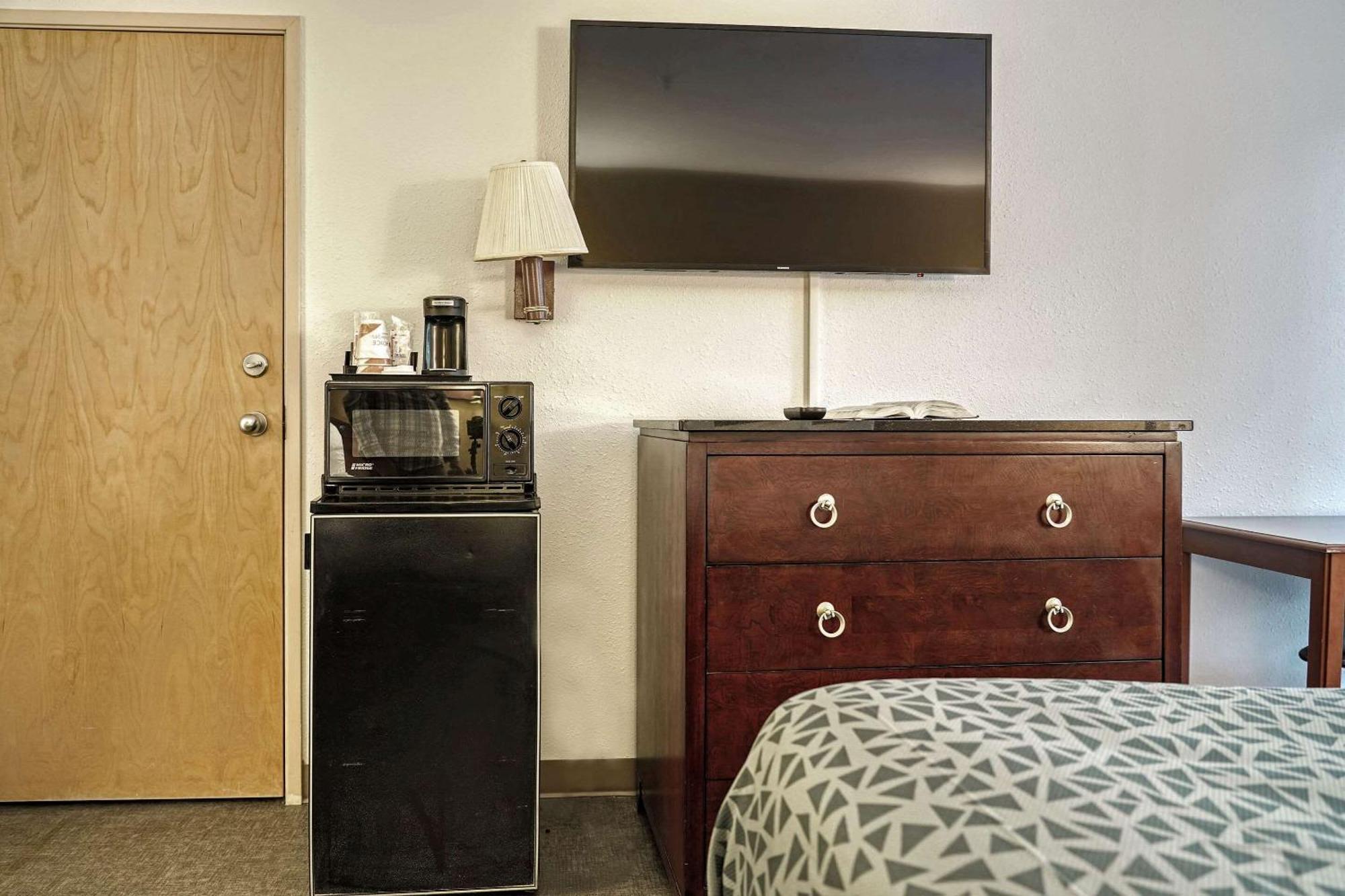 Econo Lodge Raleigh Buitenkant foto