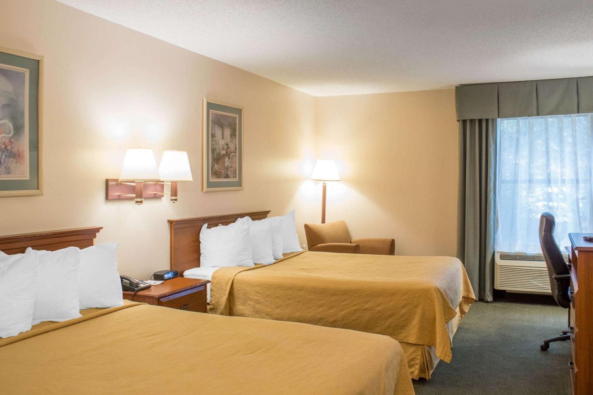 Econo Lodge Raleigh Buitenkant foto